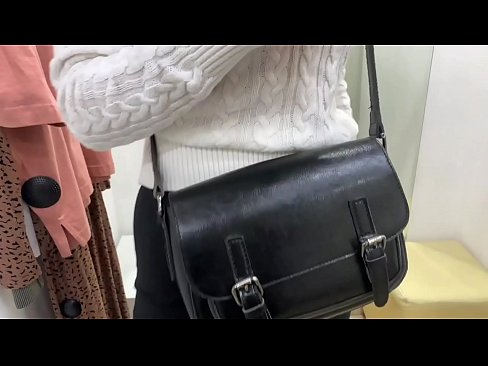 ❤️ Publiekelijke masturbatie van jonge teef FeralBerry met een dildo in de paskamer ❌ Quality porn at porn nl.pornochaturbate.ru ﹏